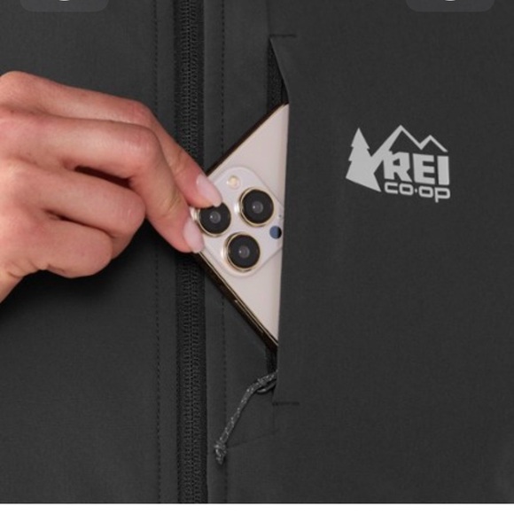 REI Activator Soft Shell Women's Black Jacket. Hooded. Raglan Sleeve. Small NWT - Picture 5 of 10